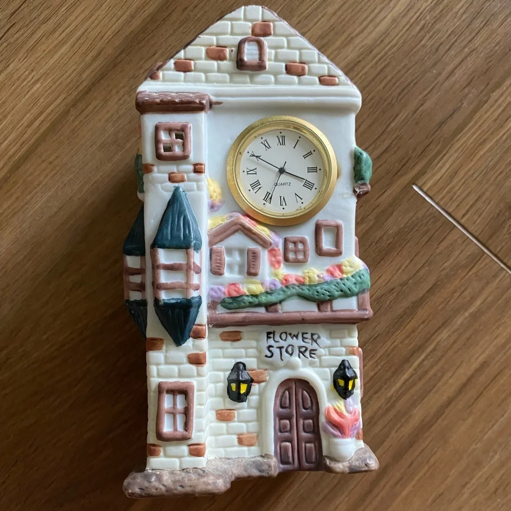 Vintage Christmas Village Clock Tower Flower Shop Cottagecore Grannycore Girly‎